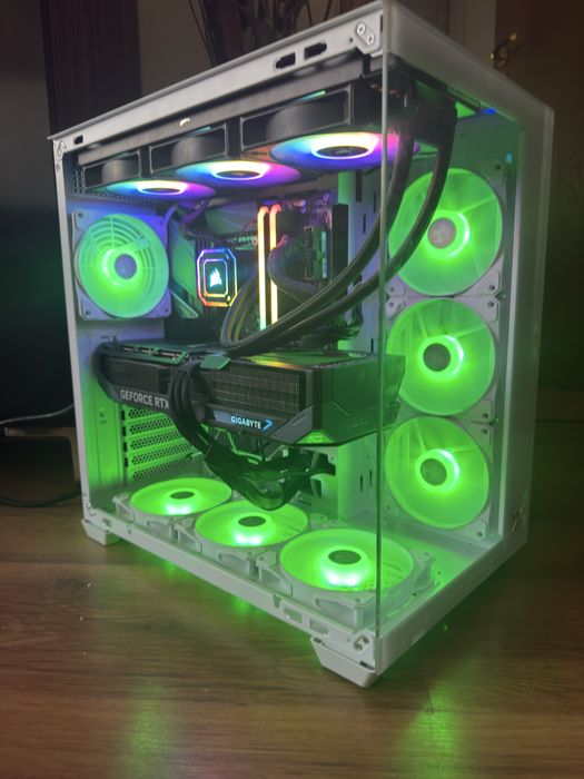 Геймърски компютър/ I9 11900K/Водно/64GB/RTX 5080/2TB SSD