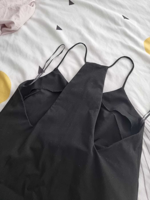 Rochie neagră, Mng, fără nici o purtare