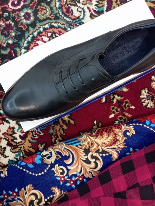 Туфли өлшемі 43 таза тері,кожа