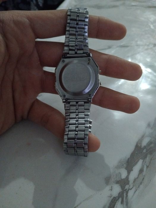 Часы Касио новый