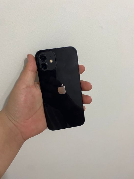 Айфон 12 128гб.