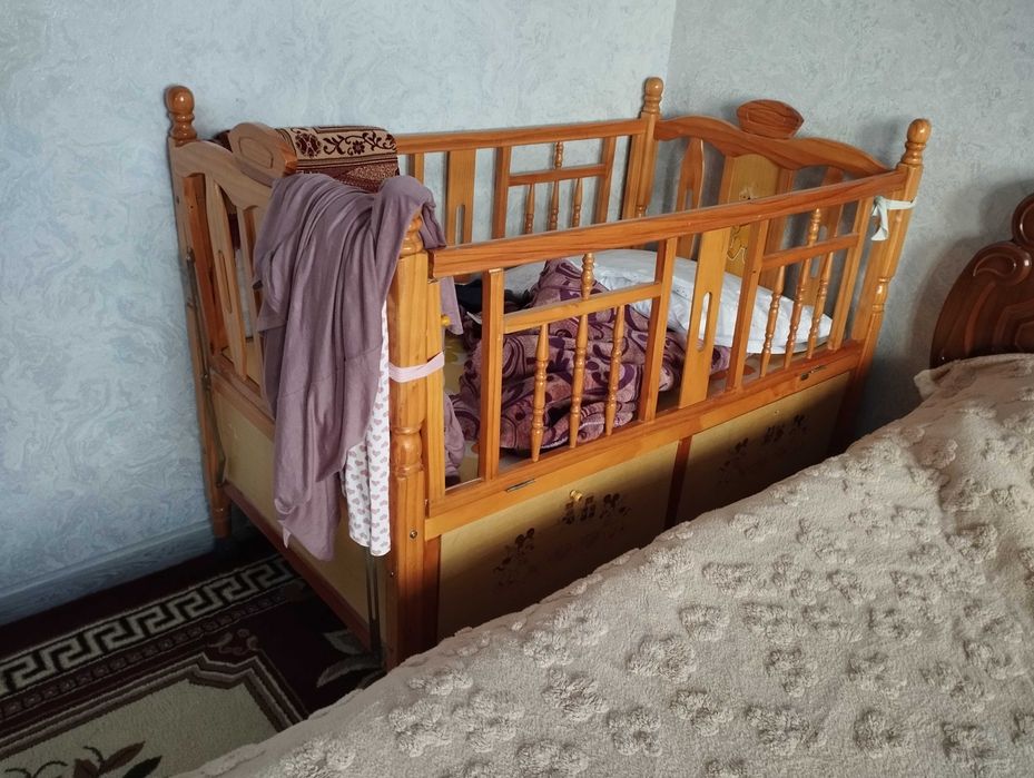 Detskiy kravat bn dars stul tekinga beraman