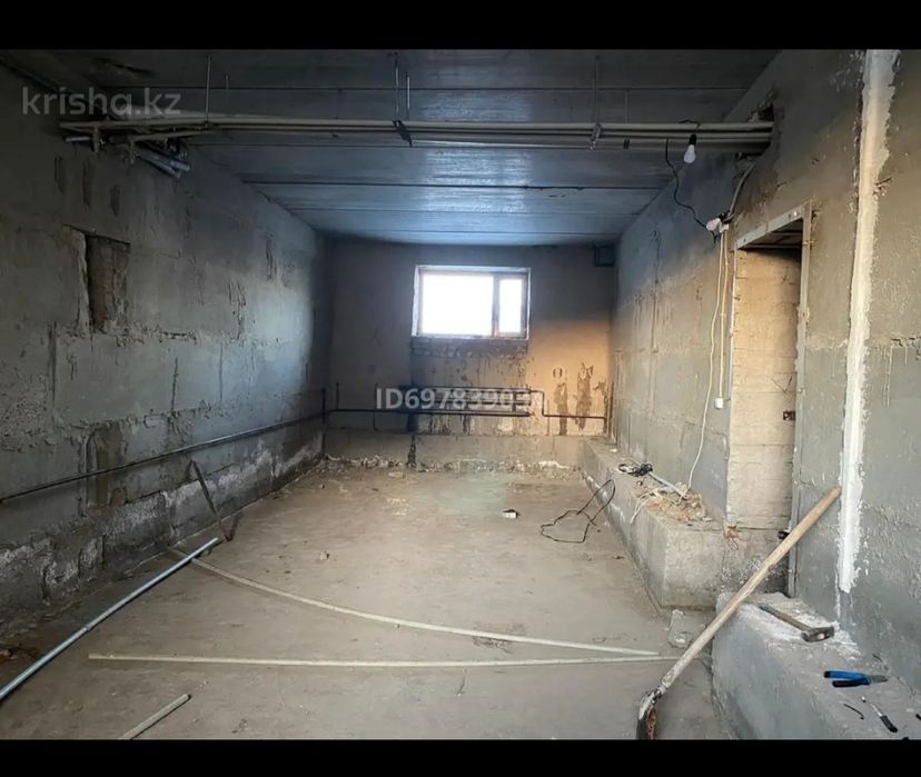 Коммерческое помещение, полу цокольное, 48м2