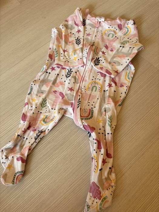 Дрешки, играчки и обувки 0-3м, 3-6м с ПОДАРЪК