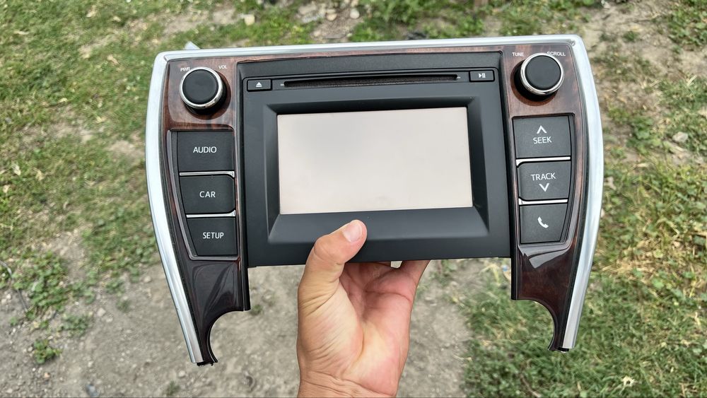 Продается оригинальная аудиосистема Camry VX 50-55! Торг имеется!