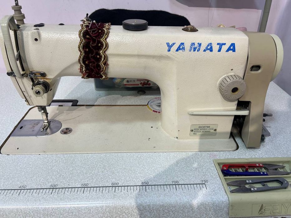 Tikuv mashinasi bir chok+overlok швейная машина прямой стежок+оверлок