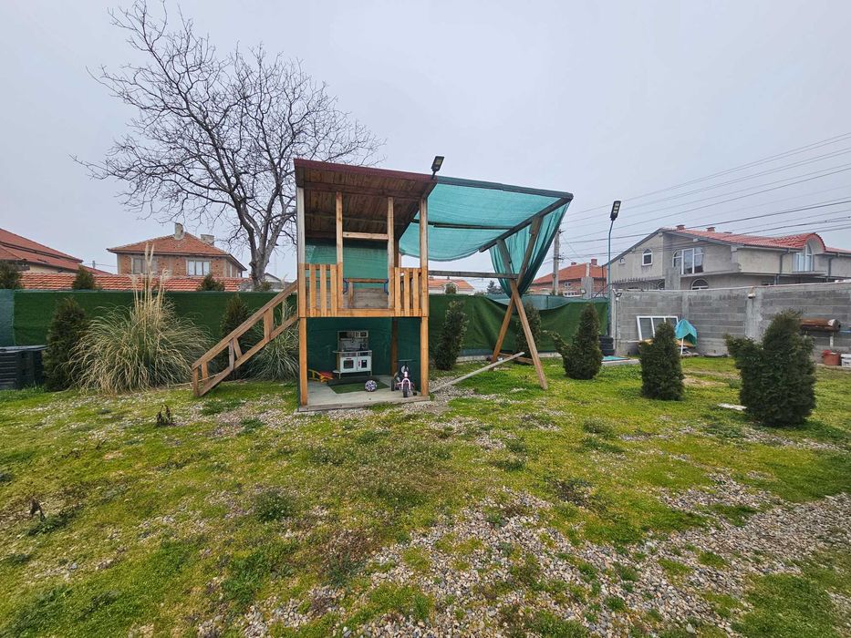 Имот (КъщА) двор