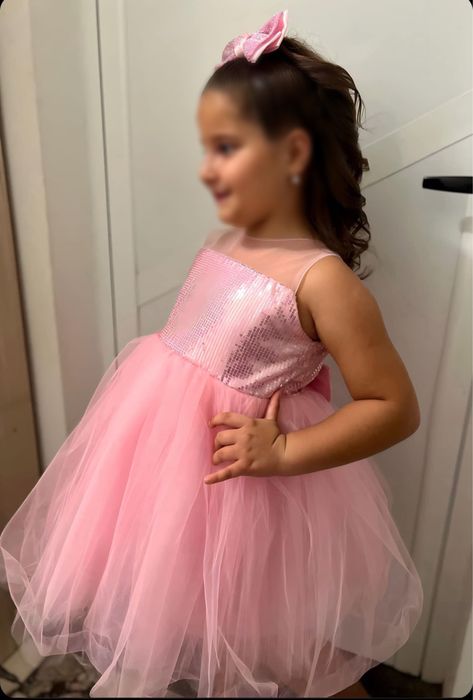 Детски официални рокли 6-7 г