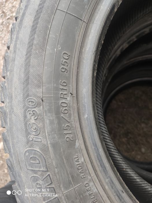 Продам зимние шины 215/60/16