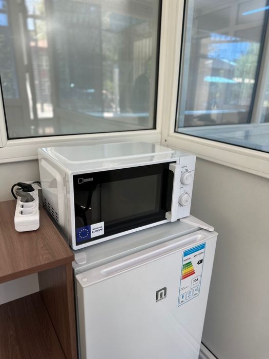 Холодилтник микроволновка