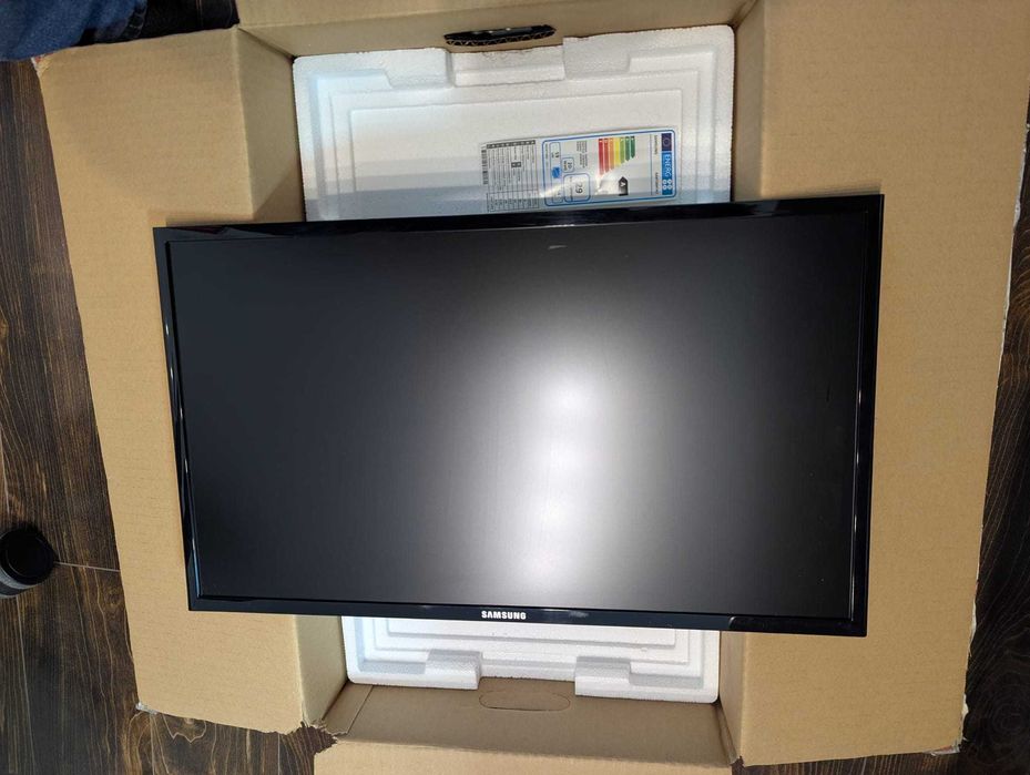 Monitor Samsung SF350 24'