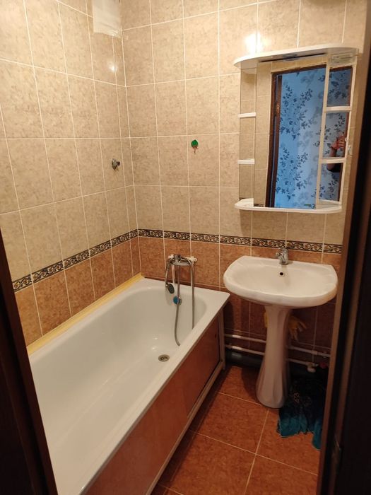 Сдам 2х комн квартиру