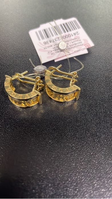 Серьги золотые 750 пробы.