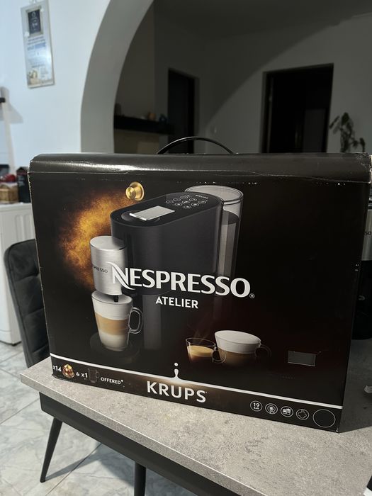 Aparat de cafea cu capsule nespresso Atelier