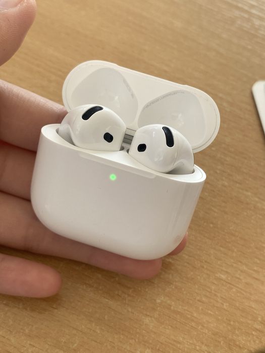 Наушники Apple AirPods 4 белый