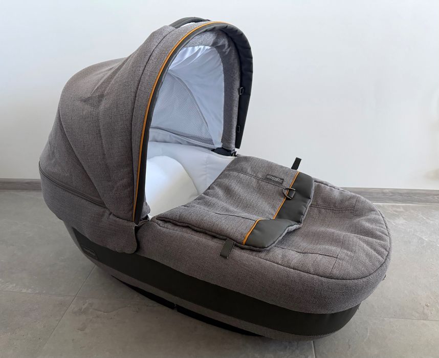 Кош за новородено Peg Perego Navetta Elite с комплект за сигурност Kit Auto