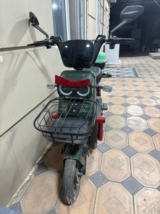 Электроскутер танк