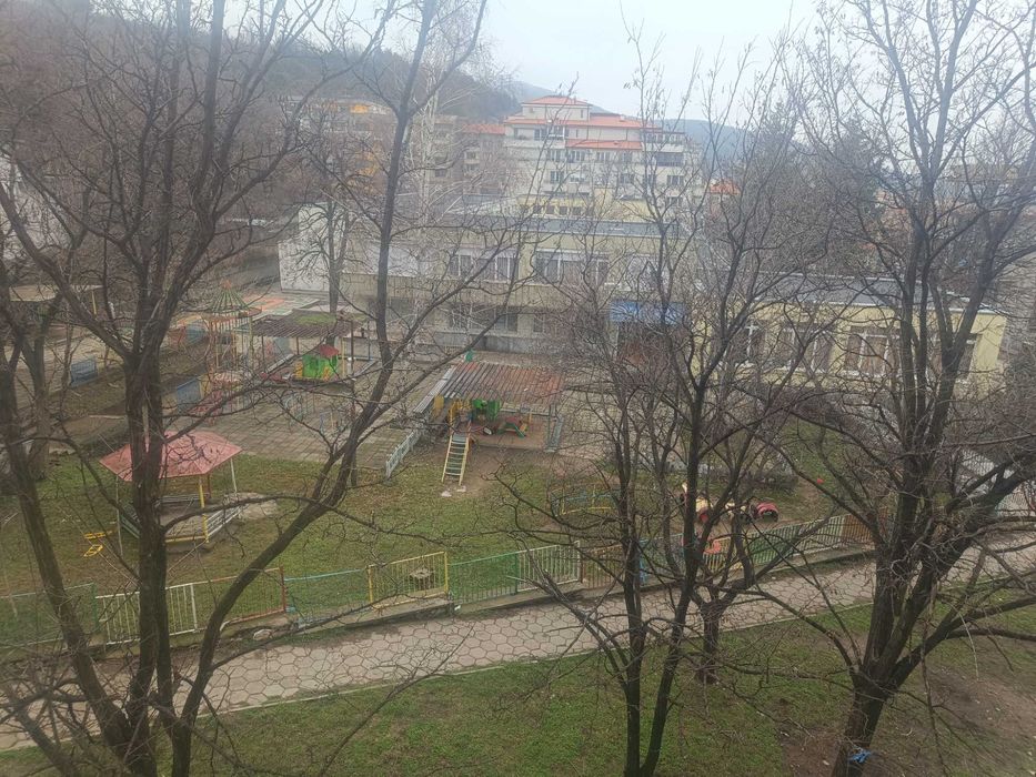 Дава се под наем Двустаен апартамент в Асеновград - 60 кв.м за 328.95 € - Снимка #11