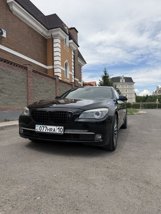 BMW i740 (бмв 7)