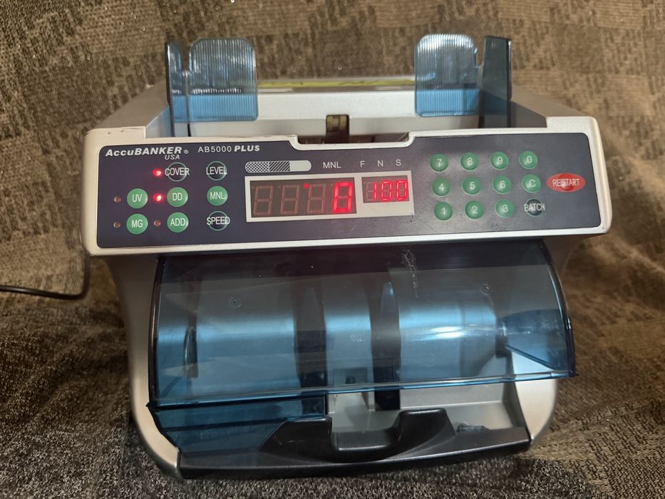 Купюро счетная машина с детектором фальшивых купюр