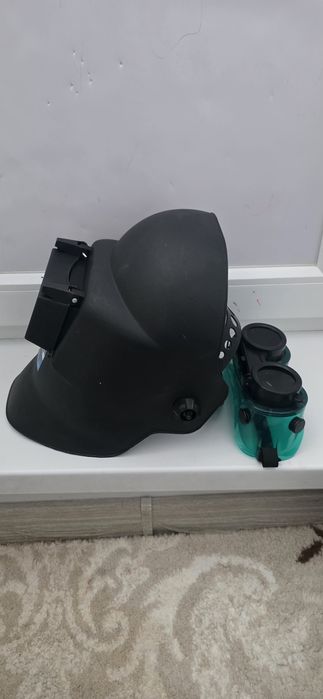 Срочно сварочные очки  щиток торг.