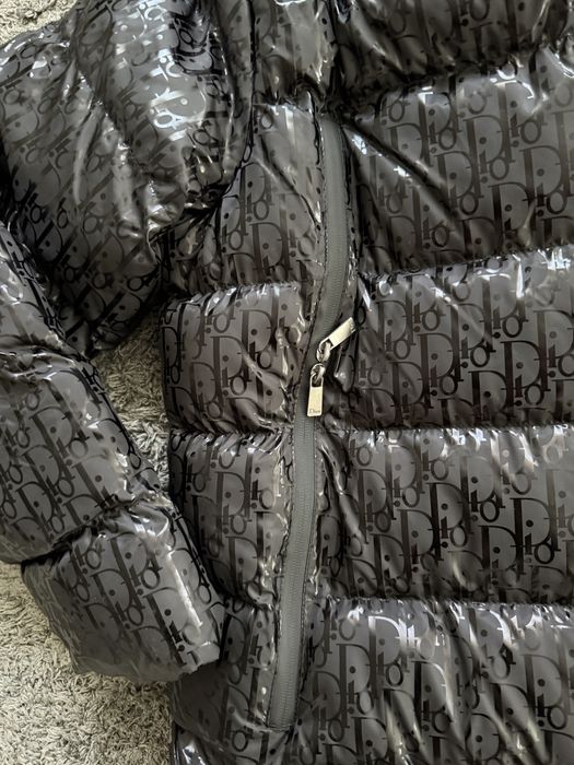 Geacă puffer tip Christian Dior gri lucioasă model premium mărimea