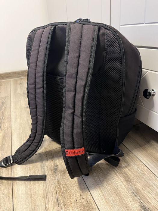 Ghiozdan/rucsac Ellehammer pentru laptop.
