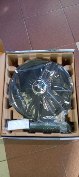 MAGNUM ONE Black - Робот