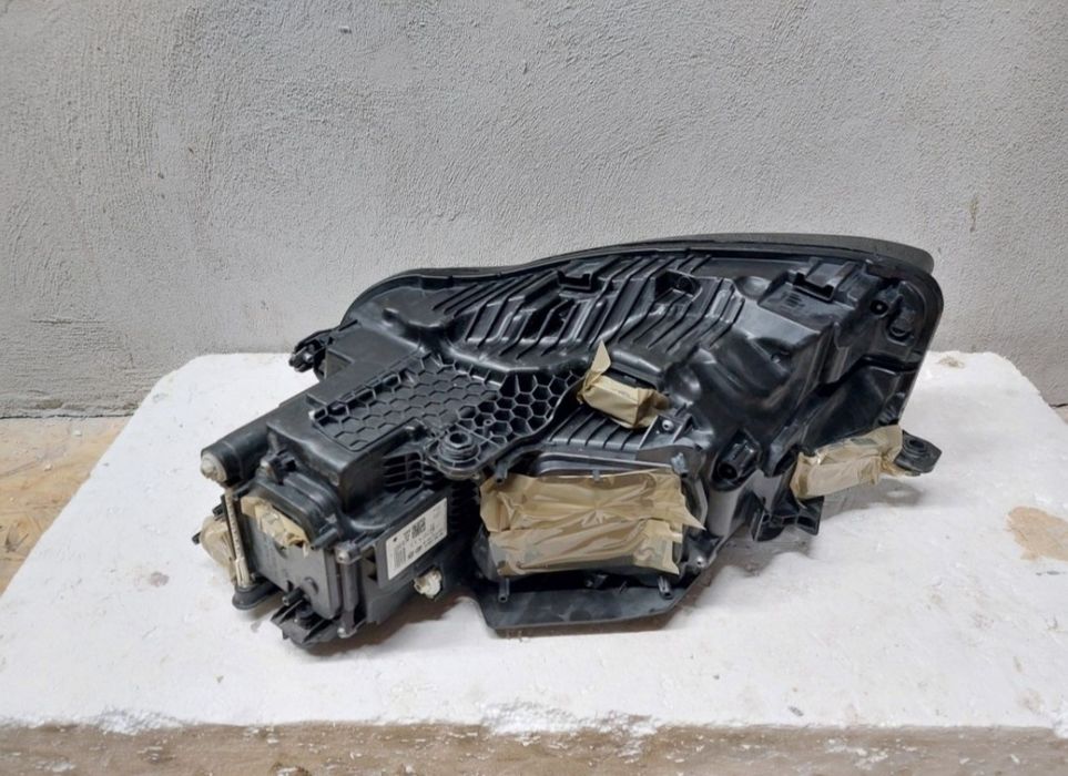 far dreapta original volkswagen touareg 761 cr7 led matrix beam