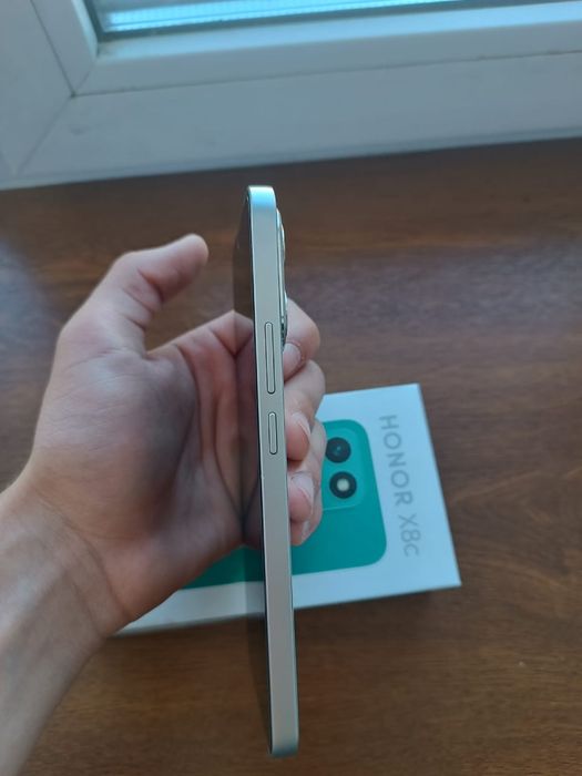 Honor x8c в хорошем состоянии