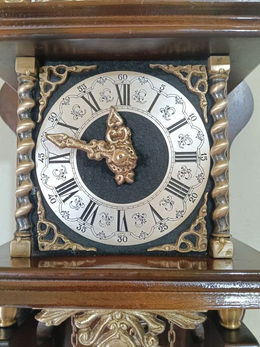 Ceas de perete olandez