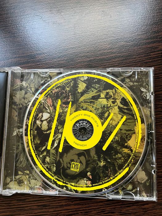 CD на групата twenty one pilots