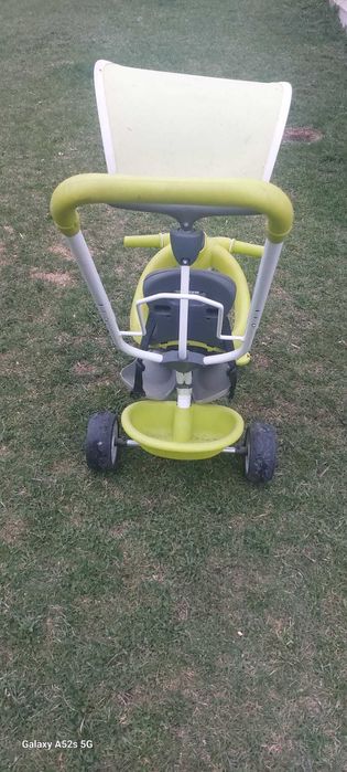 Vând  două triciclete copii