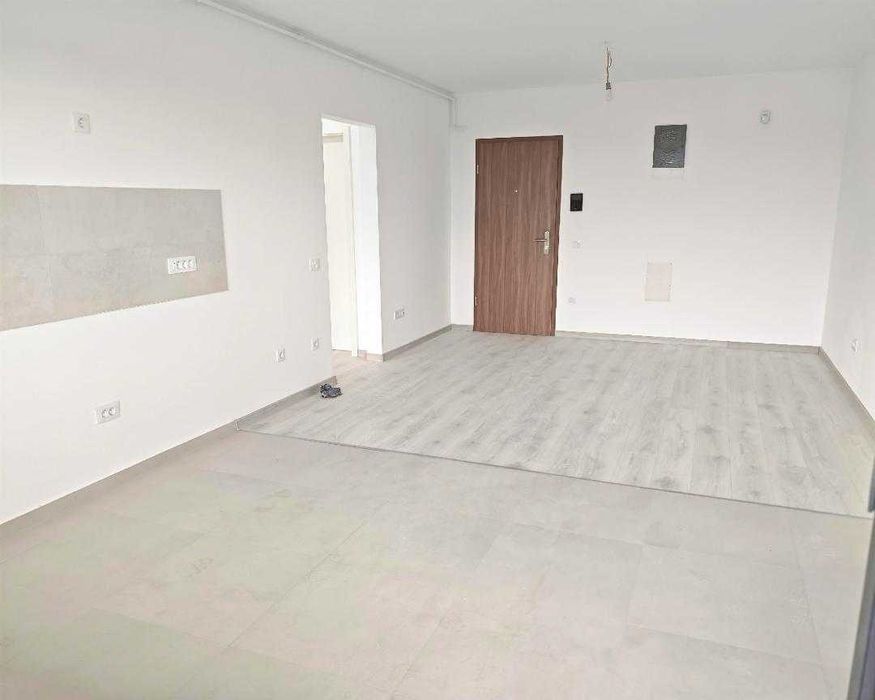 VAND APARTAMENT 2 CAMERE TIP STUDIO 47mp +boxa