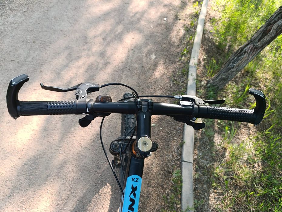 Велосипед TRINX горный, подростковый