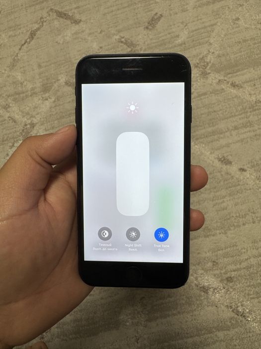 Iphone se 64 gb black