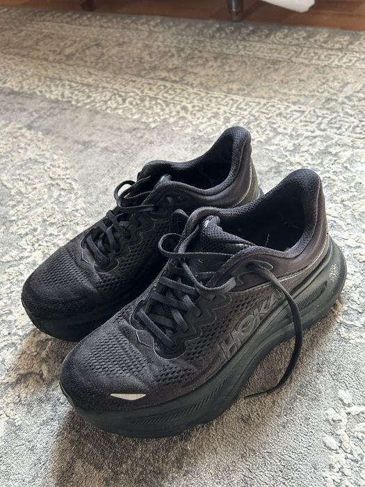 Hoka Bondi 9 - mărimea 40 EU - 300 lei.