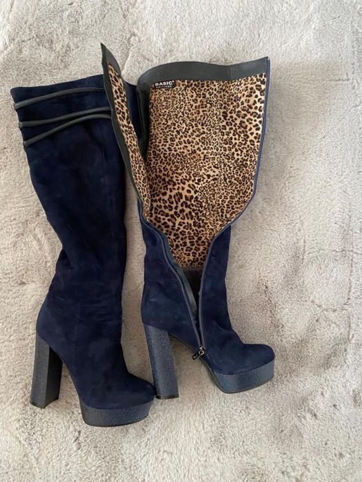 Cizme pana la genunchi