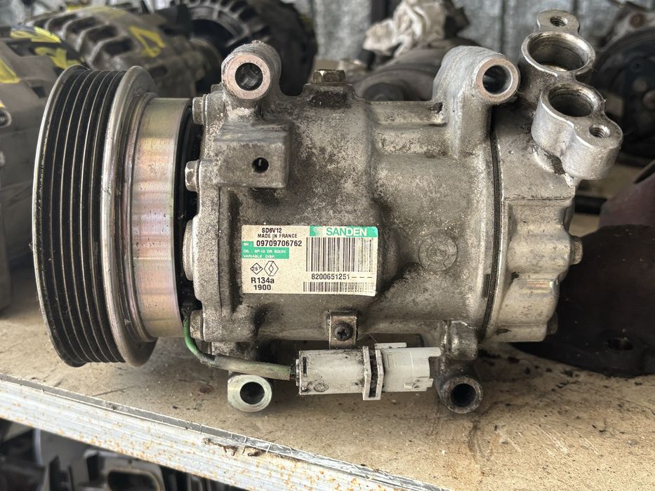 Compresor aer conditionat renault clio 3  1.5 dci