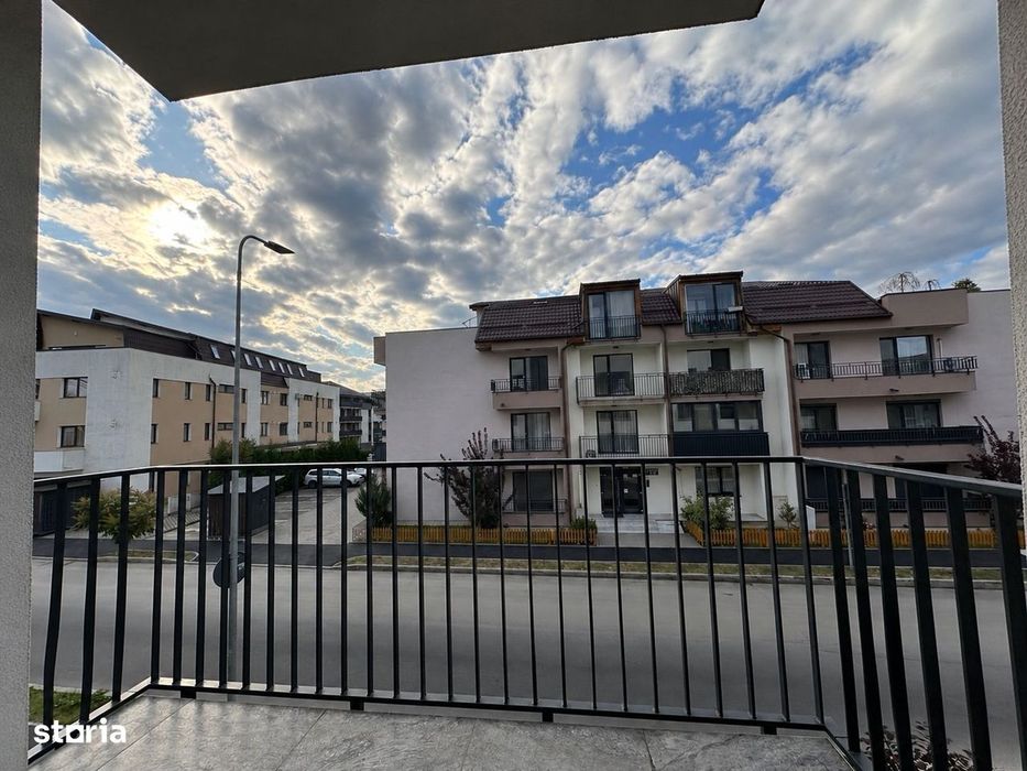 Garsonieră decomandată de vânzare cu loc de parcare - Zona Coresi,