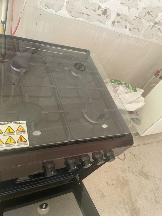 Продам газовую плиту