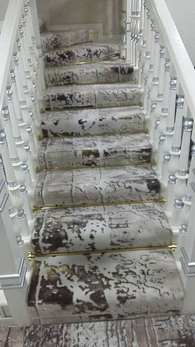 Gilam kesib (Аверлог) (Оверлог)  va tikib beramiz uyingizga