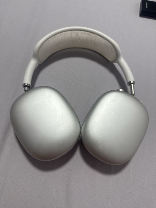 Vand casti apple Airpods Max impecabile