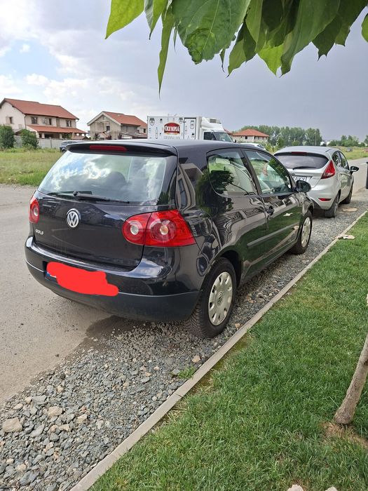 Golf V, 1,4 benzină, 75 cp, an 2005