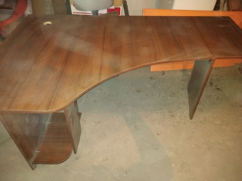 Столы офисные б/у