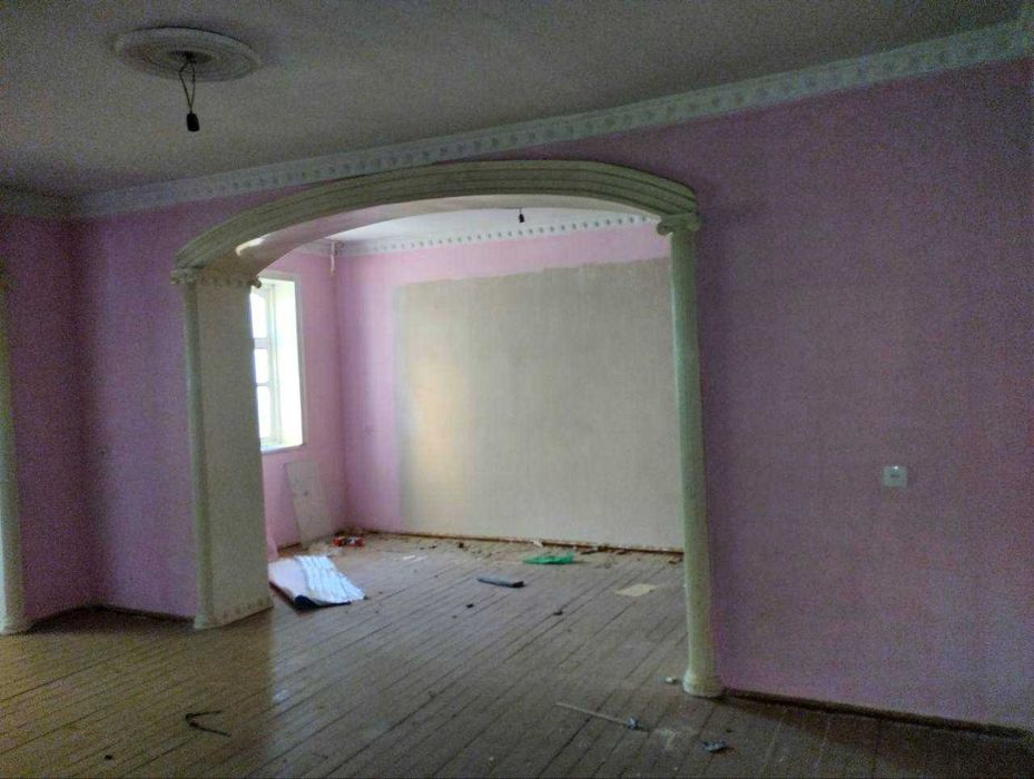 Срочно продается 5-комнатнаяквартира центре города Гулистана