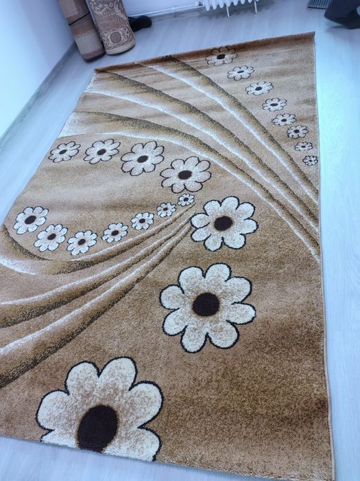 Vând covor 1.50m/2.33m nou