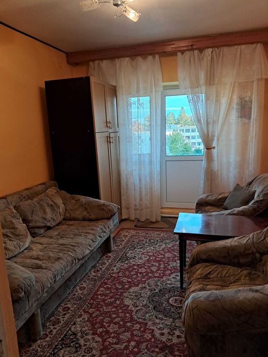 Vând apartament cu 4 camere, Vaslui, Piața Traian