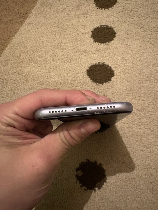 заблокированный айфон 11