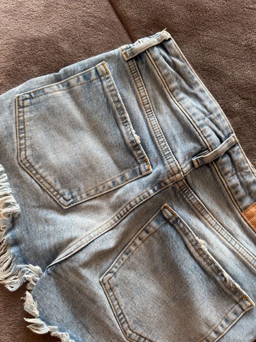 Оригинални дънкови панталонки Superdry